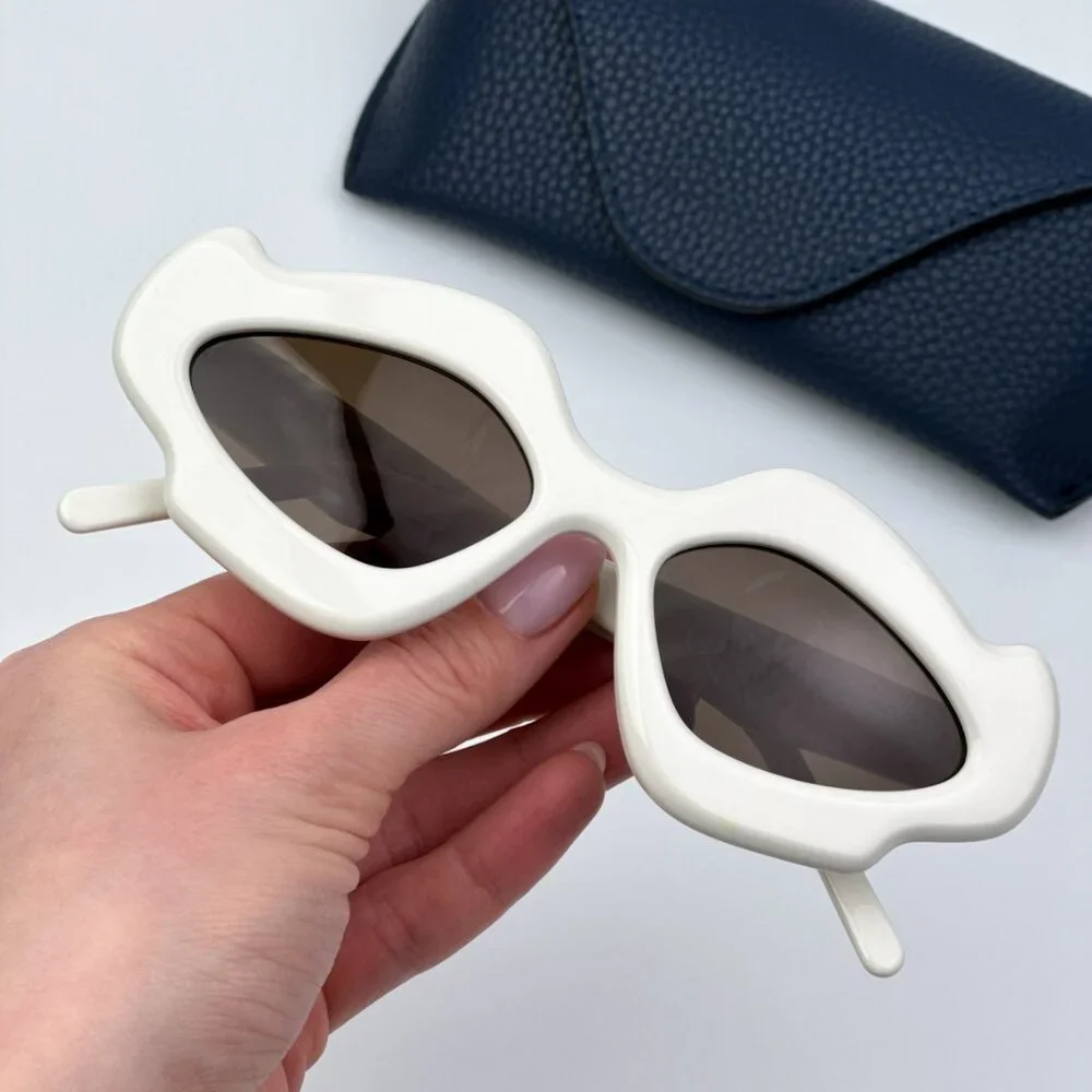 Loewe Men BRAND NEW Sunglasses LW40109U 21E CURVY Shiny Ivory Brown Geometric